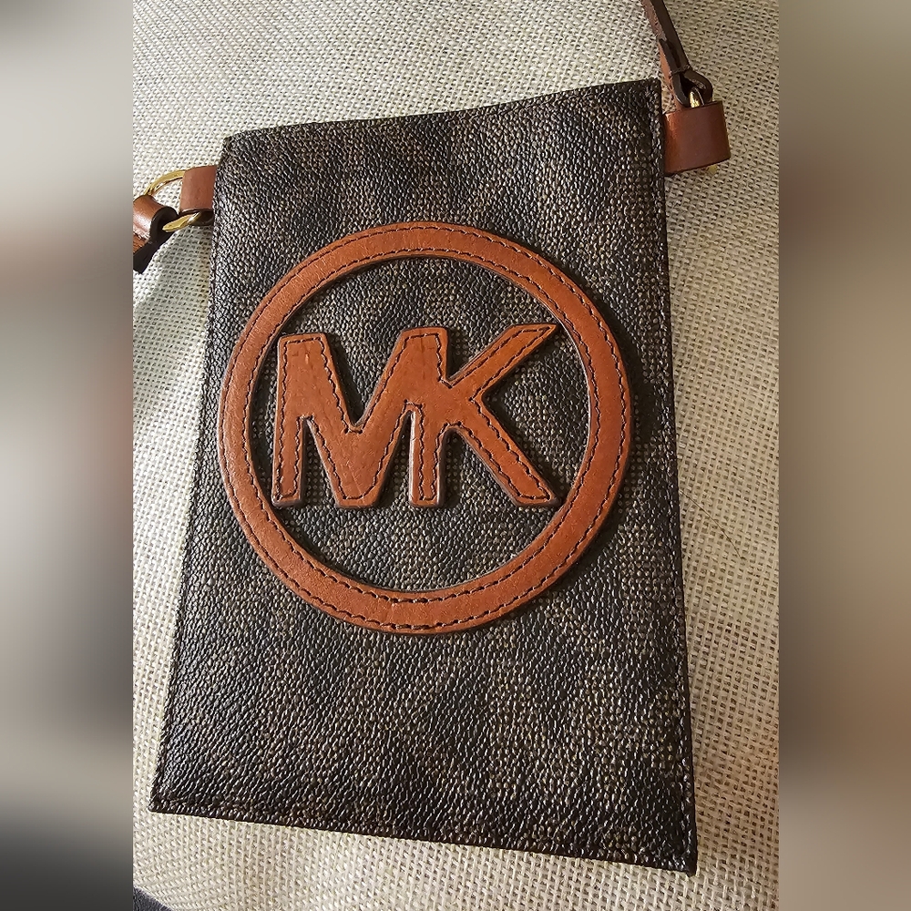 Michael Kors Logo Applique Belt Bag Brown Monogram Waist Pouch Sz Small EUC - Picture 2 of 13